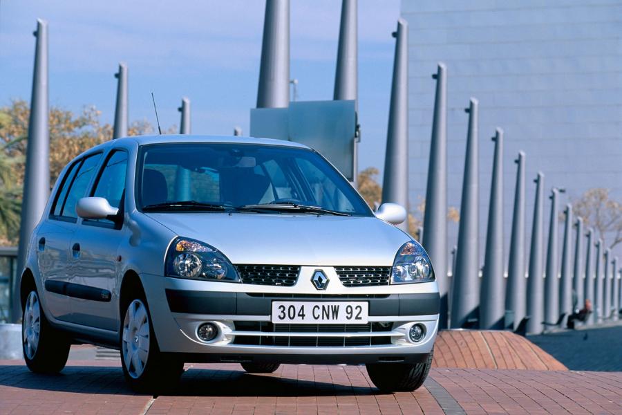  Renault Clio 5-Door 2001 года  (фото 13 из 14)